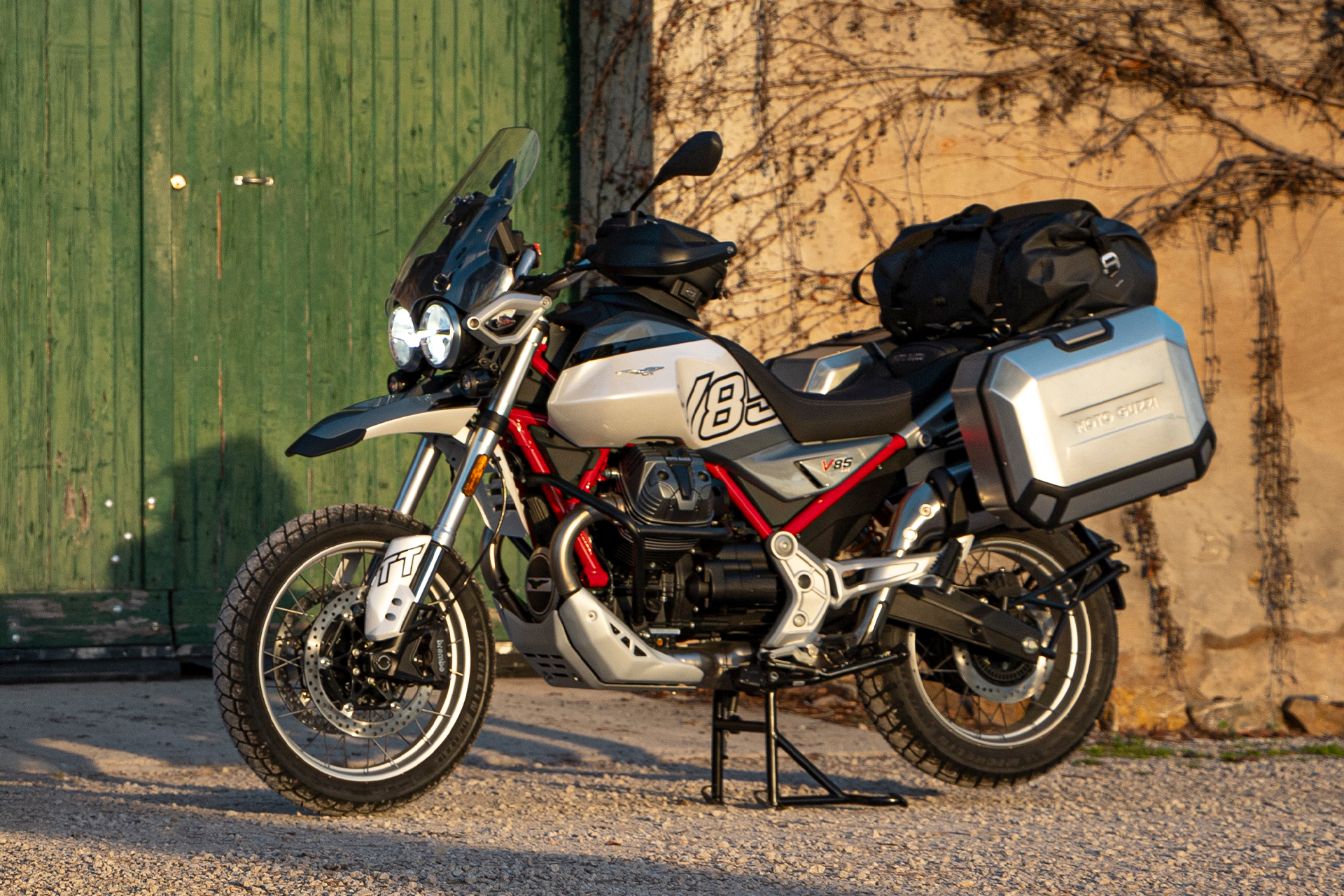 MotoGuzzi_Alles-ansehen_2026_teaser_01