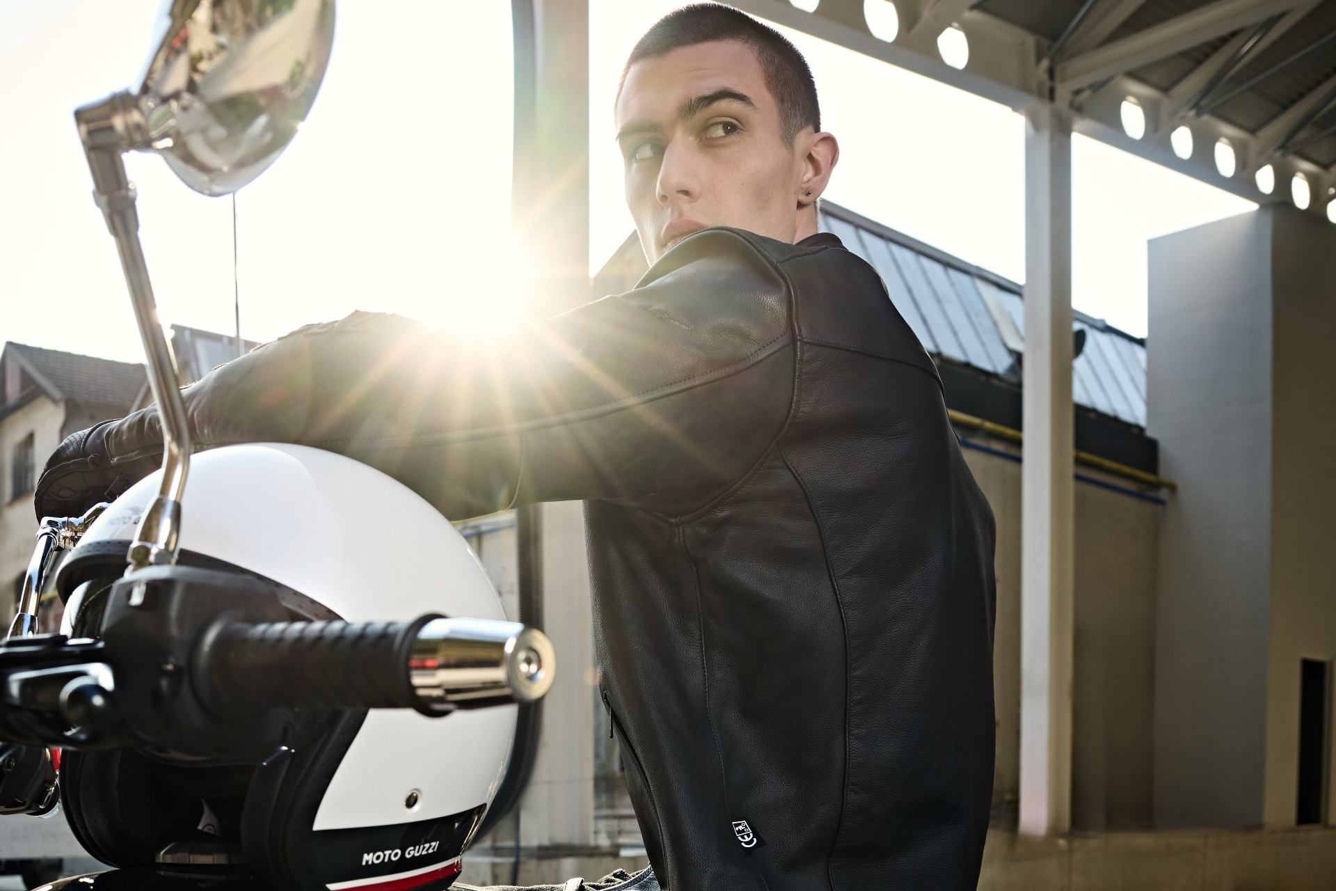 MotoGuzzi_Motorradbekleidung_2026_teaser_01